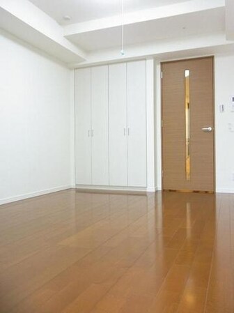 ラクアスレジデンス東新宿の物件内観写真